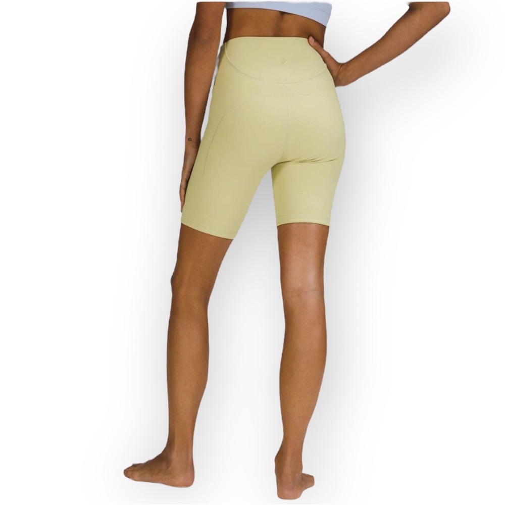 Lululemon Ribbed Contoured High-Rise Short 8" in Dew Green 10